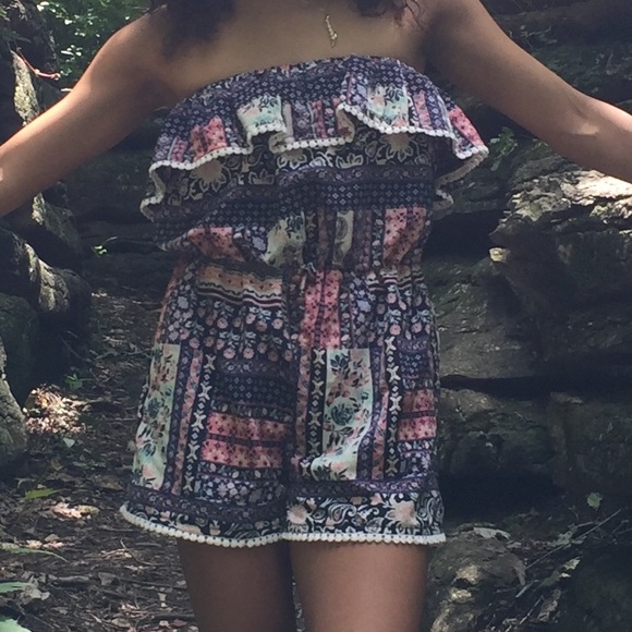 Romper - Picture 3 of 4